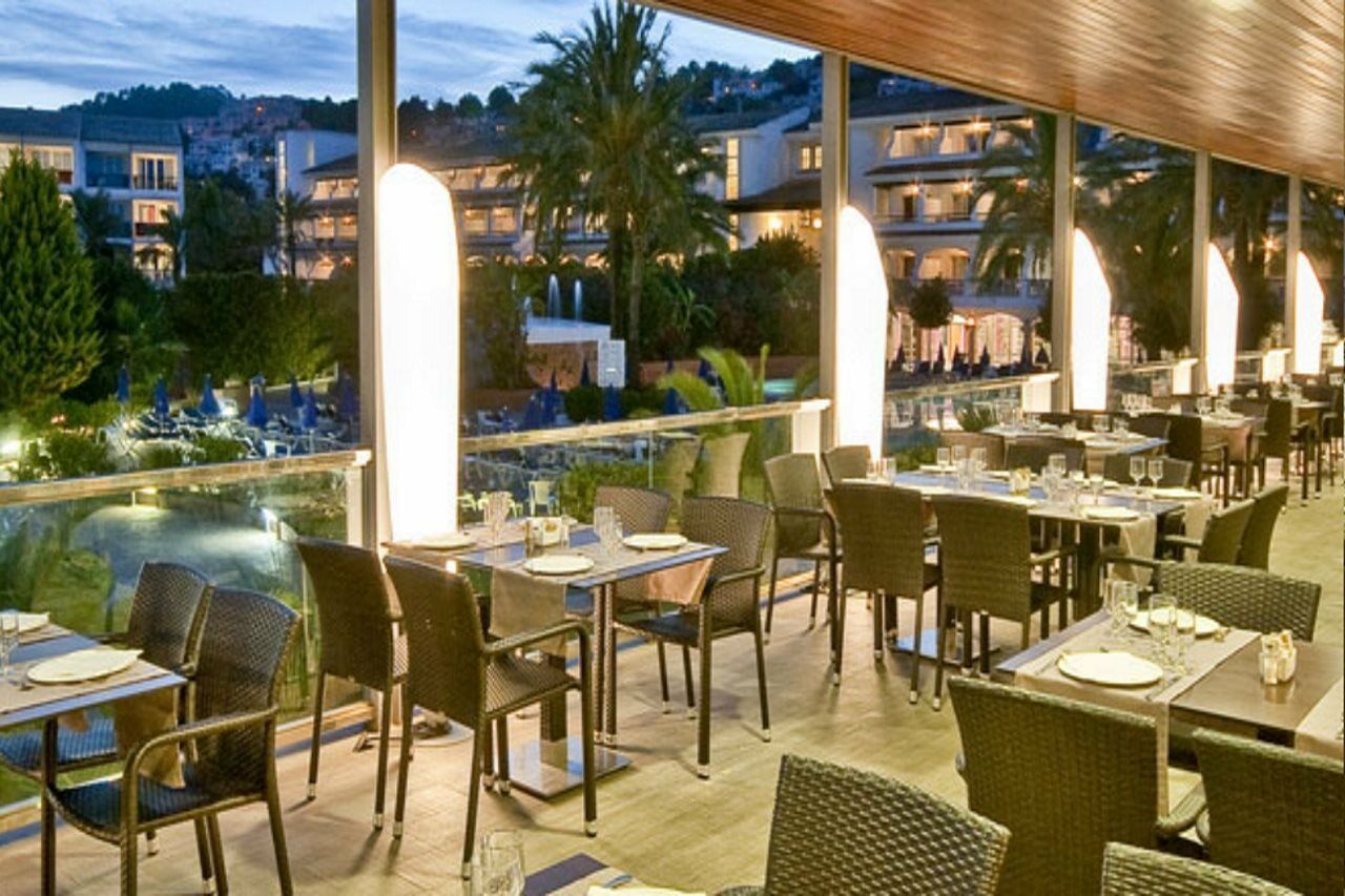 Hotel Beachclub Font De Sa Cala Exterior photo